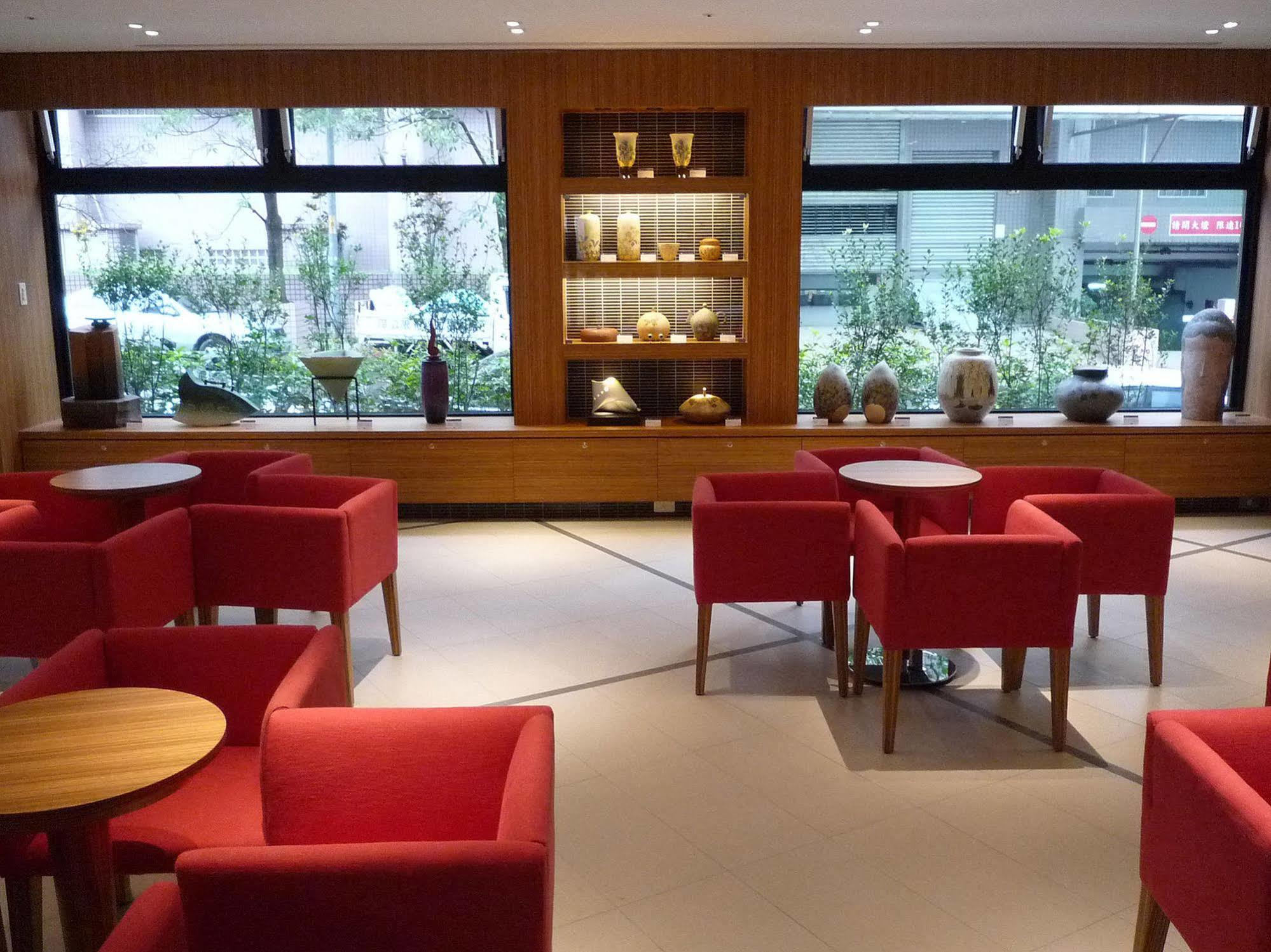 Asia Pacific Hotel Tamsui Exterior photo
