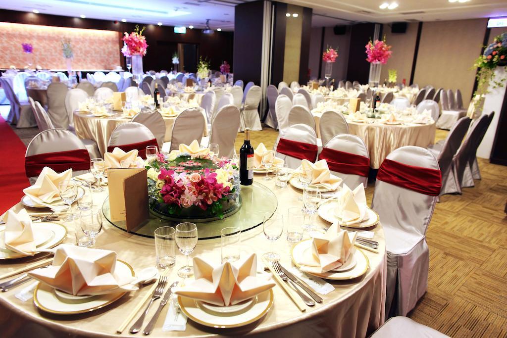 Asia Pacific Hotel Tamsui Exterior photo