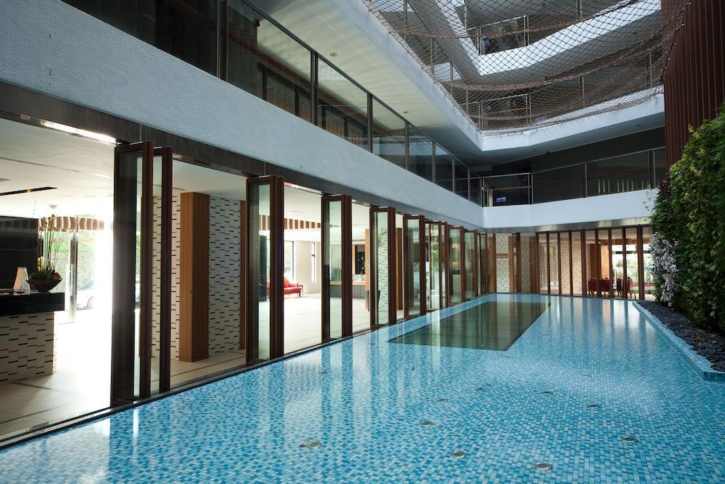 Asia Pacific Hotel Tamsui Exterior photo